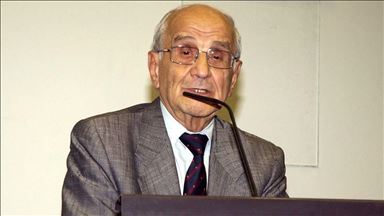 Turkey: Scholar, ex-foreign minister Soysal passes away