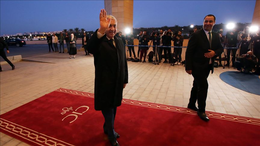 Warga Aljazair pilih presiden baru hari ini