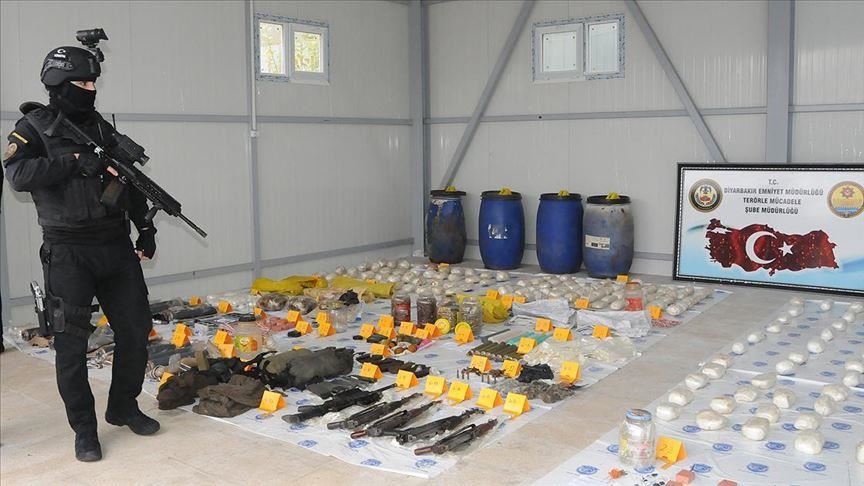 Li Diyarbekirê operasyona terorê: 22 binçavkirî