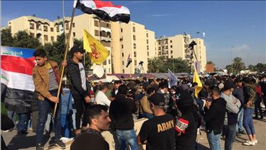 العراق.. المحتجون ينسحبون تدريجيا من محيط السفارة الأمريكية