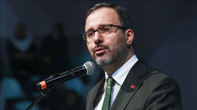 Gençlik ve Spor Bakanlığı 'Türkiye Şehitleriyle Yürüyor' sloganıyla şehitleri anacak