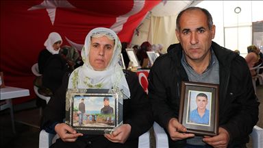 Diyarbakır annelerinin oturma eylemine bir aile daha katıldı