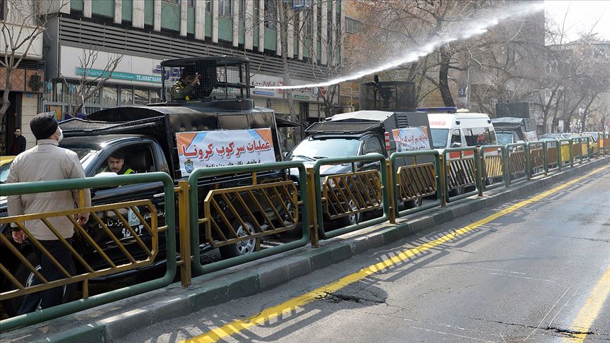 İran koronavirüs nedeniyle 54 bin tutukluyu evlerine gönderdi