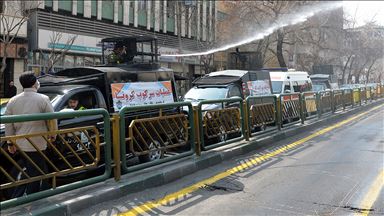 İran koronavirüs nedeniyle 54 bin tutukluyu evlerine gönderdi