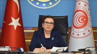 Bakan Pekcan 'Temassız Dış Ticaret' uygulamasının görüntülerini paylaştı