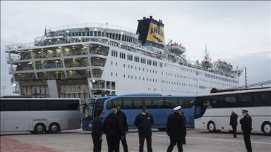 Yunanistan'daki El. Venizelos gemisinde Kovid-19 testi negatif çıkanların tahliyesi tamamlandı