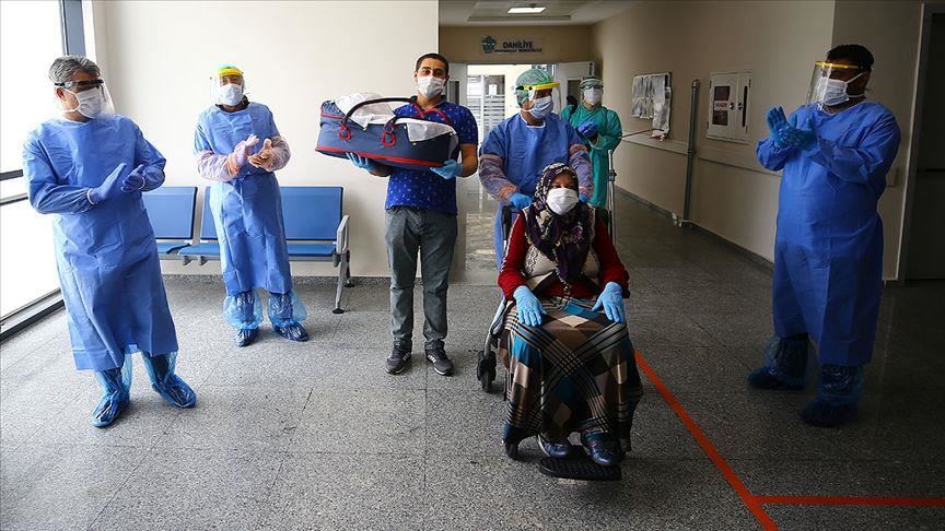 حسرت مادر کرونایی برای آغوش بی‌دغدغه فرزند 