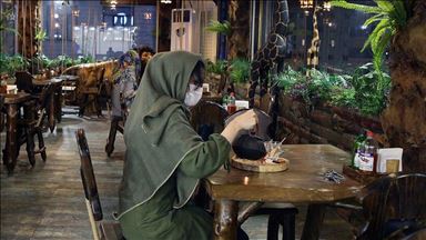 Иран продолжает смягчать карантинные меры 