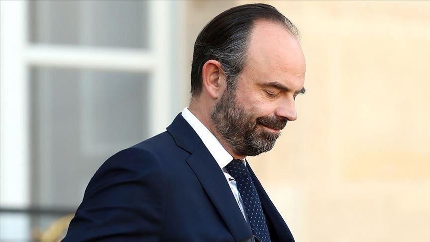 Top French politicians face probe over virus response