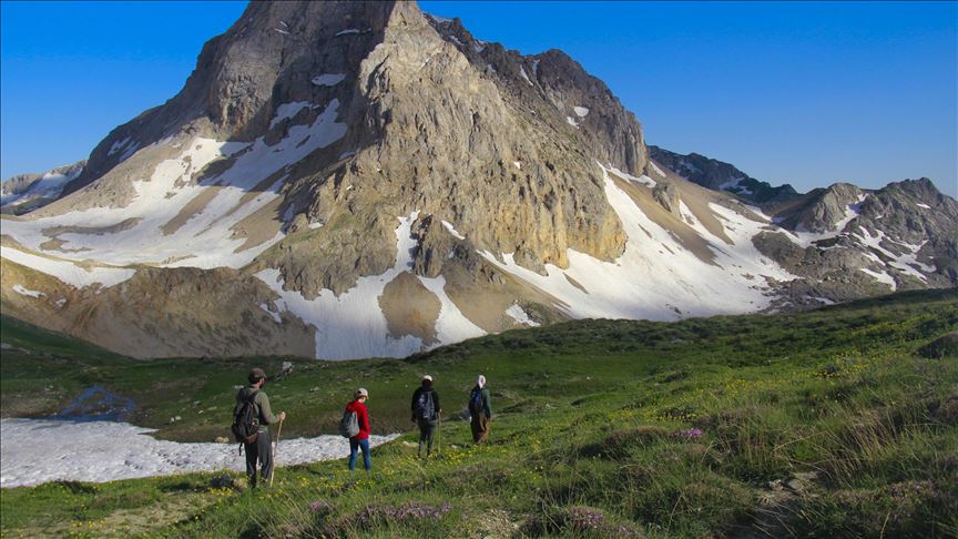 دره‌های مرجانی و دریاچه‌های یخی کوههای مونزور ترکیه؛ جلوه‌ای از جادوی طبیعت