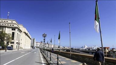 كورونا.. ولايات جزائرية تعلق "عقود الزواج"