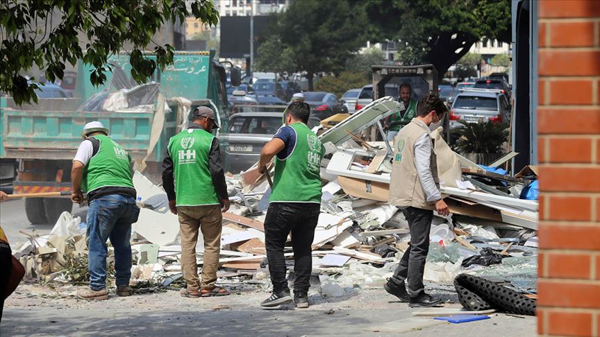 الإغاثة التركية تساعد آلاف المتضررين بانفجار بيروت