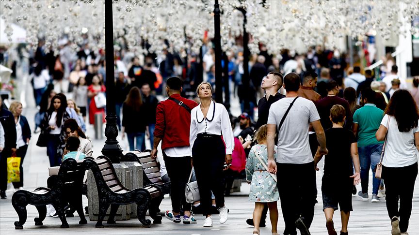 Rusya'da Kovid-19 vaka sayısı 882 bini geçti