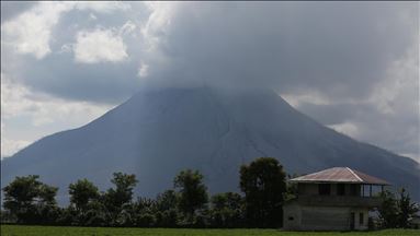 Indonesia: Sinabung Volcano erupts