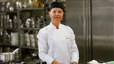 'Yaşlısın' diyerek dershaneye almadıkları öğrenci üniversiteden 'yüksek şerefle' mezun oldu