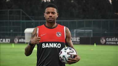 Gaziantep FK'nin forveti Felipe: Gollerimle taraftarları sevindirmek istiyorum