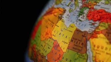 Hafter kontrolündeki Ras Lanuf Limanı'na büyük savaş gemisi yanaştı