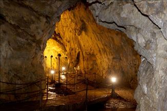 دوبنيسا.. "جنة تحت الأرض" تحرسها الخفافيش