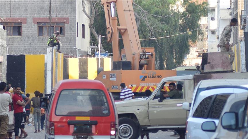 اليمن.. بدء إزالة الحواجز الأمنية في عدن