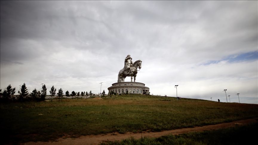 Mongolia locks down capital after 1st local virus case