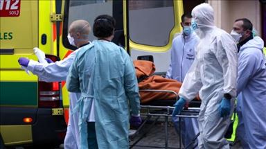 Суточный прирост COVİD-19 в Украине остается выше 10 тыс.