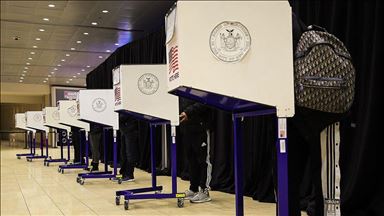 انتخابات أمريكا.. جورجيا تقرر إعادة الفرز يدويا 