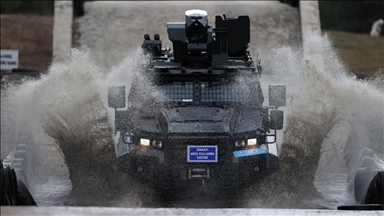 Jandarmanın zırhlı araç sürücü adaylarına Bilecik'te zorlu eğitim