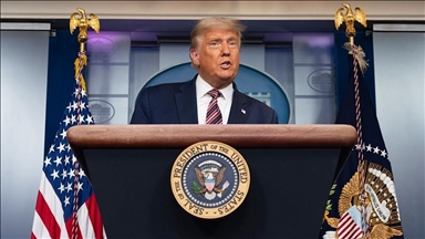 ترامب يوقع تمديد تمويل الحكومة الفيدرالية لأسبوع واحد