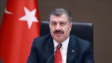 Sağlık Bakanı Koca: Vatandaşlarımızın sağlığı için canını feda eden sağlık şehitlerimizi kalbimize gömdük