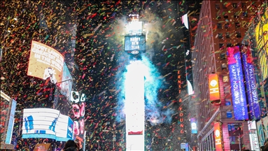 САД: Новата година на Тајмс сквер пречекана во виртуелно опкружување