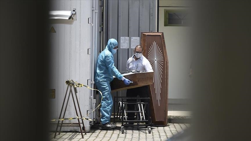 Число жертв коронавируса в США превысило 454 тыс