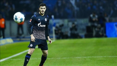 النجم التركي كاباك يلتحق بصفوف ليفربول الإنجليزي