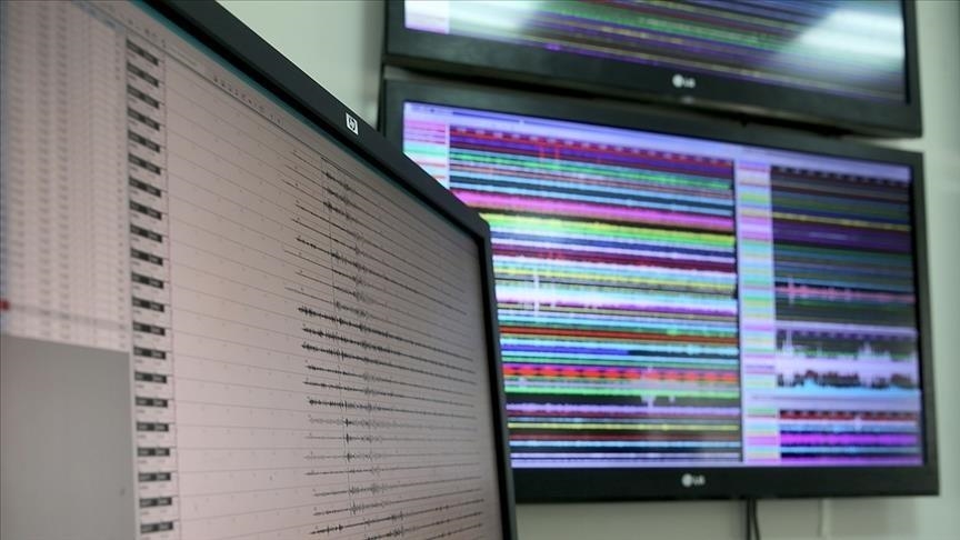 زلزال بقوة 5.9 درجات يضرب وسط اليونان