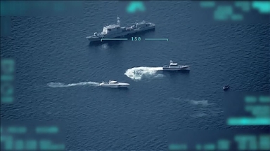 Турската крајбрежна стража спаси мигранти кои грчките сили ги туркаа кон турските води