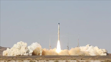 China luncurkan satelit relai data ke luar angkasa