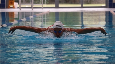 Çocukken abisinin madalyalarına hırslanan milli yüzücü, olimpiyatlarda kulaç atacak