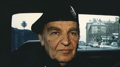 البوسنة تحيي الذكرى الـ93 لميلاد "علي بيغوفيتش" (تقرير)