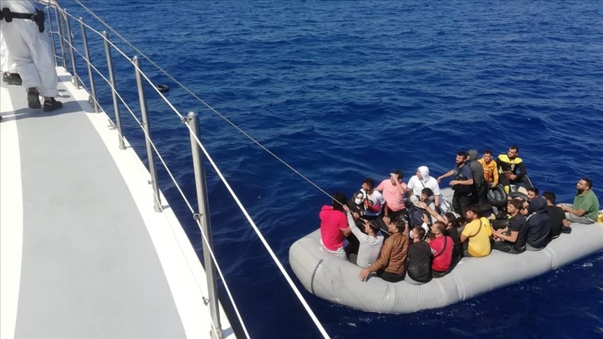 تركيا.. إنقاذ 36 طالب لجوء قبالة سواحل ولاية موغلا