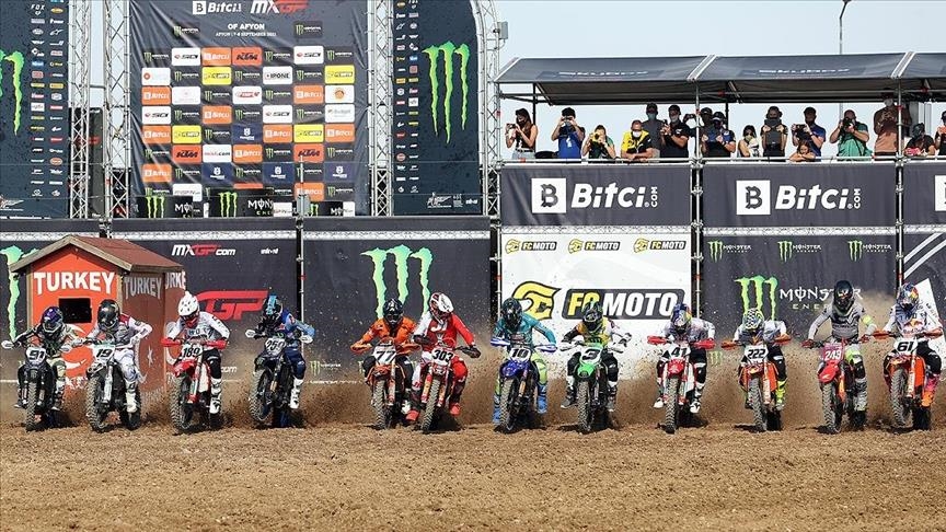 بیش از 20 هزار نفر رقابت‌های موتور کراس قهرمانی در ترکیه را تماشا کردند