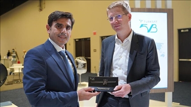 TurkSat, UK's Inmarsat sign partnership deal on communications satellite