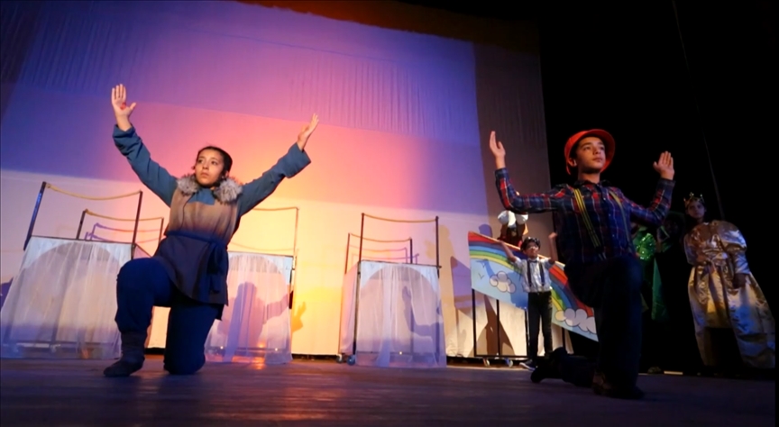 في جربة التونسية.. المسرح أول مراحل العلاج (تقرير)