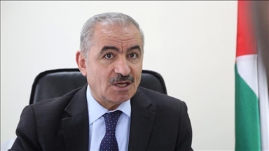 فلسطين.. اشتية يشيد بالمشاركة "العالية" في الانتخابات المحلية