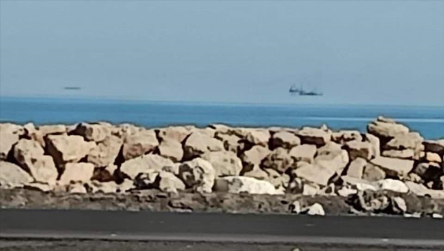 ظاهرة نادرة.. سفن "تظهر بشكل مقلوب" في خليج السويس