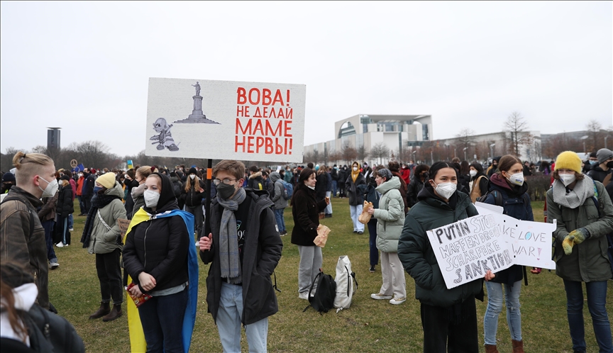 ألمانيا.. الآلاف يتظاهرون ضد الحرب في أوكرانيا