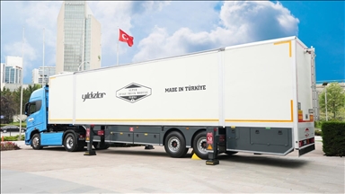 الأولى عالميا.. شركة تركية تصمم شاحنة تتحول إلى مسرح في دقائق