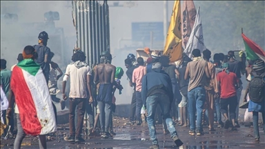 السودان.. تظاهر مئات في الخرطوم و3 مدن للمطالبة بحكم مدني