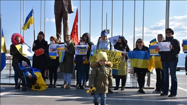 أوكرانيون يتظاهرون في مدن تركية ضد التدخل الروسي في بلادهم