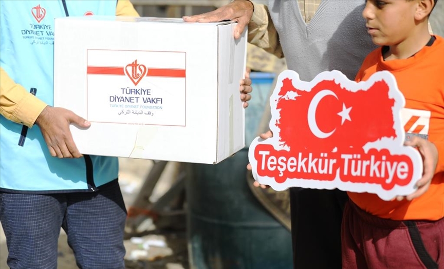 توزیع کمک‌های بشردوستانه ترکیه میان نیازمندان غزه