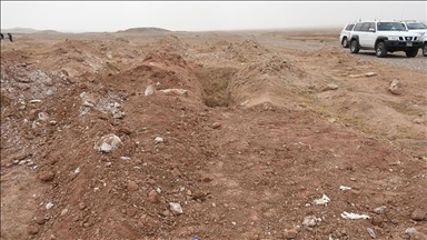 Iraq digs up mass grave in Najaf