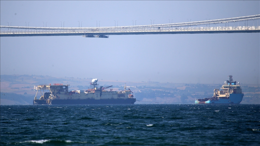 Минэнерго: Судно-трубоукладчик следует в турецкий сектор Черного моря 